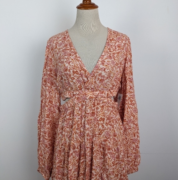 NWT Old Navy Waist Defined Crepe Side Cutout Maxi Pink Ditsy Floral Medium - Picture 4 of 14